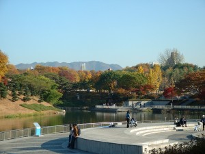 Олимпийский парк в Сеуле.