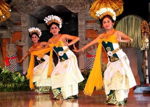 танцовщицы Джакарты