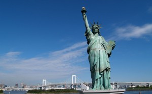 Статуя свободы в Нью-Йорке.